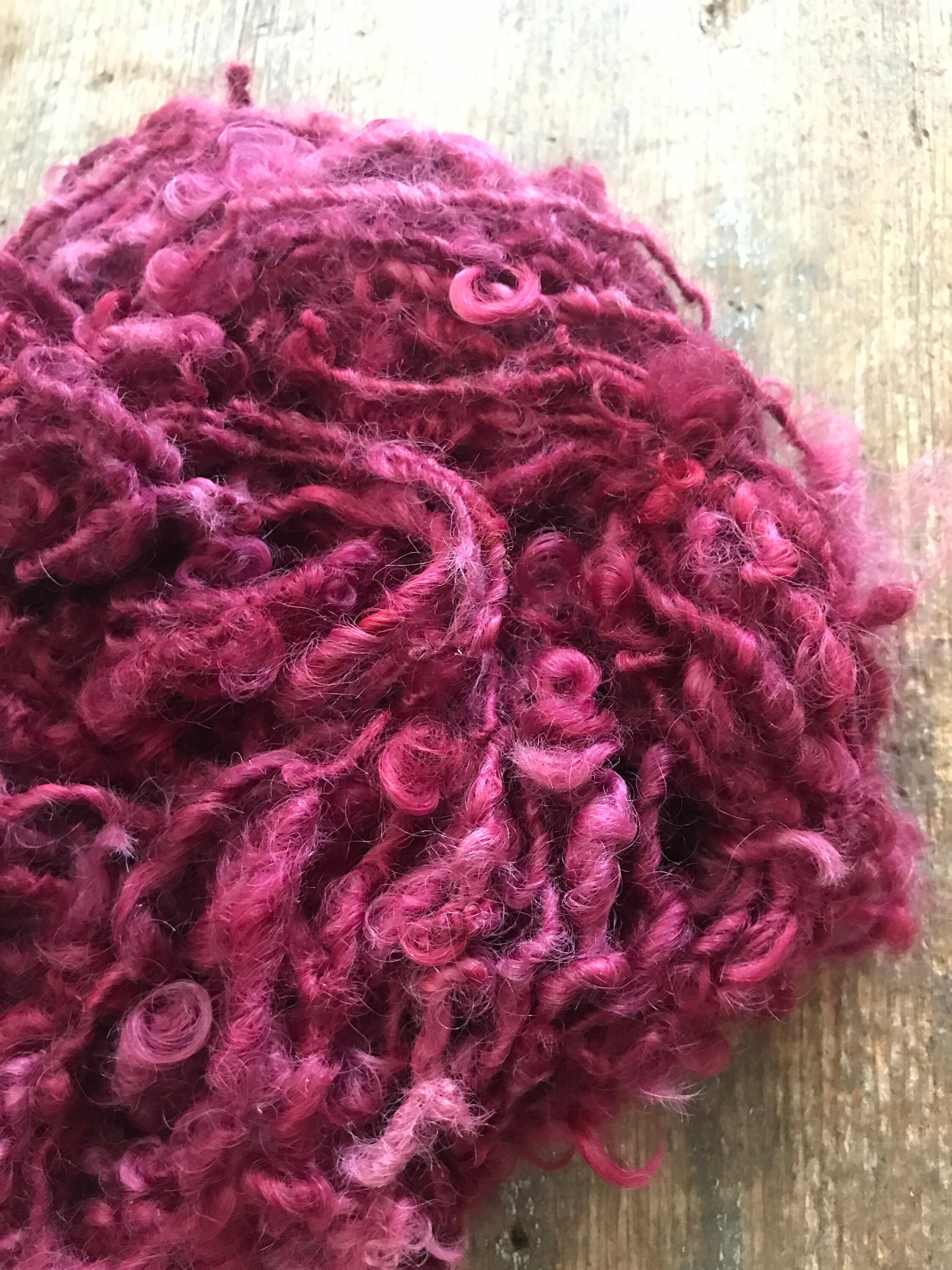 Merrily We Roll Along, burgundy curly 20 yards handspun yarn - Thumbnail 5
