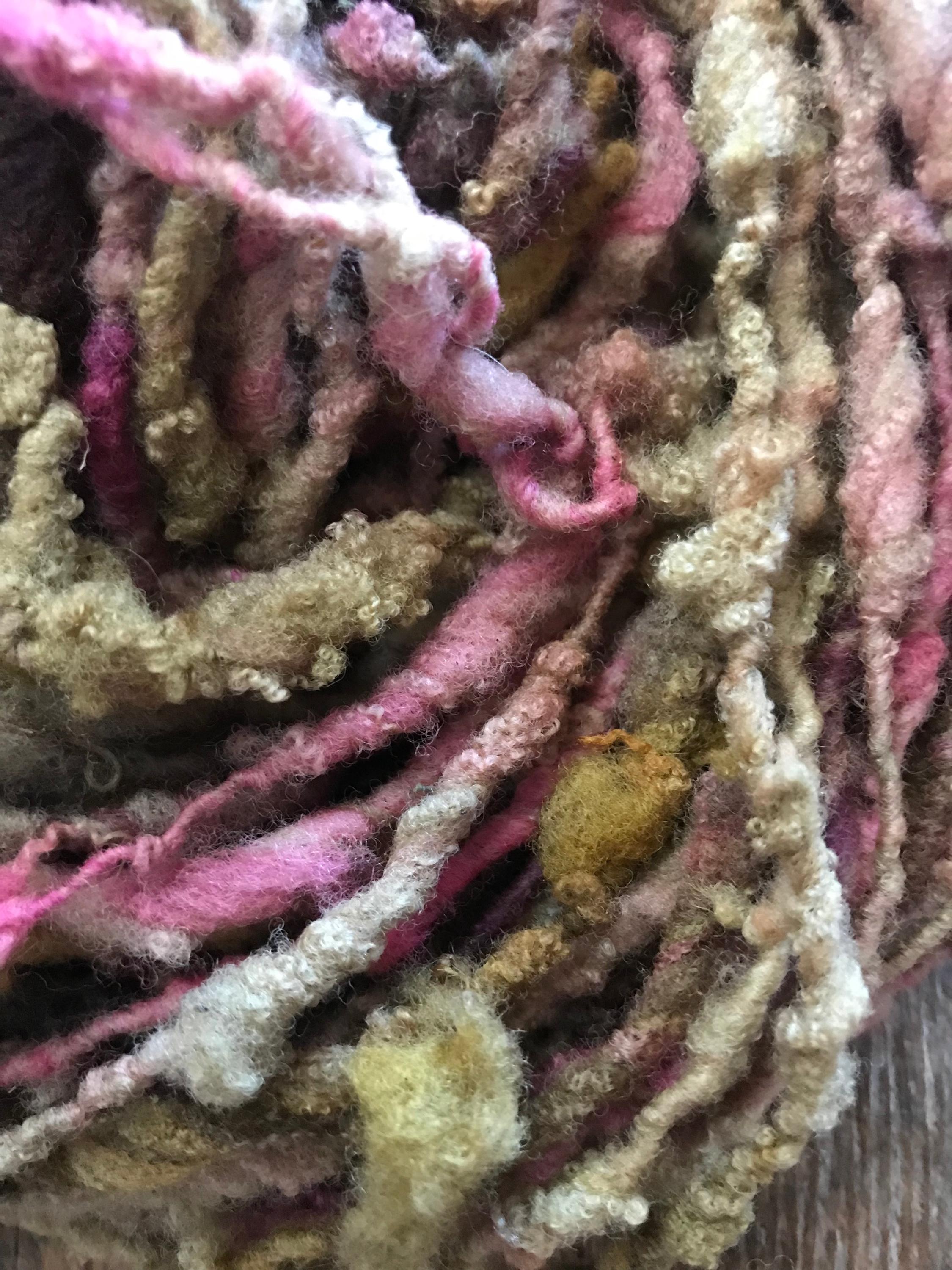 Shilly-shally - 50 yards nubbly handspun southdown wool art yarn - Thumbnail 6