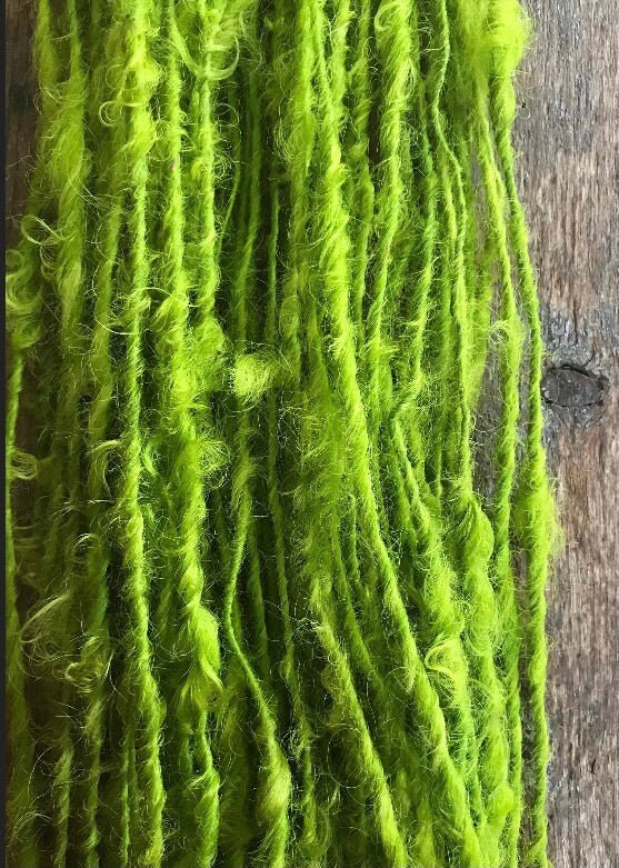 Chartreuse Lincoln wool locks yarn, 50 yards - Thumbnail 4