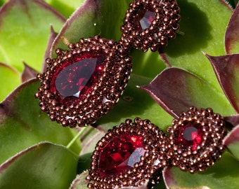 Fiery Blood Red Tear Drop Earrings with Sparkling Stones, Baroque style Earrings, Vintage Wedding Accessories