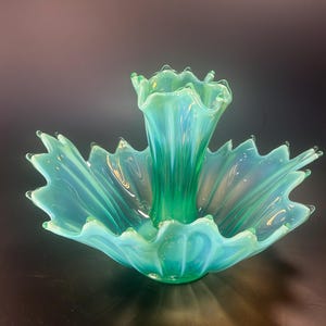 Fostoria Heirloom Green Opalescent Glass Splash Handkerchief Vase Bowl Epergne
