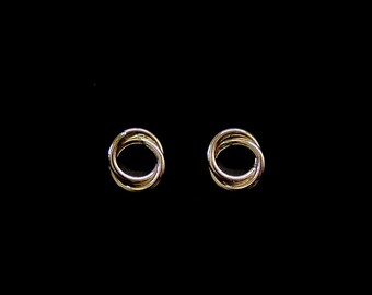 SOLID 14K Gold Interlocking Ohrstecker, strukturierte Ohrringe, einfache Ohrringe, Ohrstecker, minimalistische Ohrringe, Kreis Ohrstecker, Gold, Link