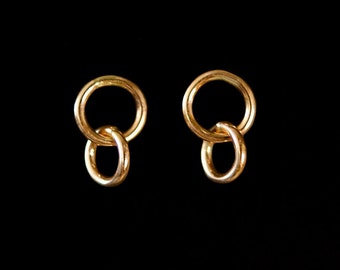 SOLID Link Circle Stud earrings in 14K Gold, chain link earrings, simple earrings, gold earrings, minimalist earrings, circle studs, dangle