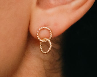Twisted Link Stud earrings in 14K Gold fill or silver, chain link, simple earrings, gold earrings, minimalist earrings, circle studs, dangle