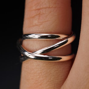 Infinity Spiral Ring, Sterling Silver, wrap ring, wrapped criss cross ring, woven ring, infinity, intertwined, overlapping, texture, wedding