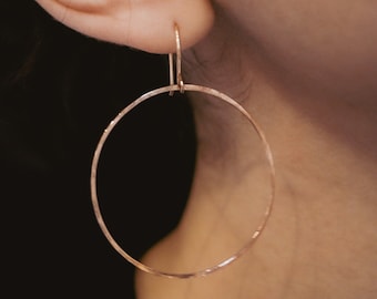 Full Circle Hammered Hoop earrings in 14kt Gold fill, gold hoop earrings, dangle hoop earrings, 2 inch hoop earrings, hammered gold hoops