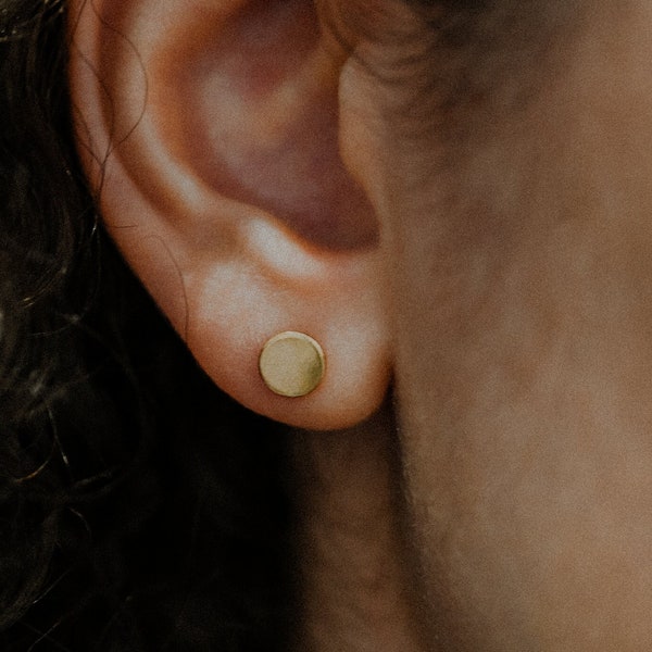 Stip Stud Oorbellen | 14K gouden vulling, roos, zilver | Normaal of Mini | Cirkelvormige studs, schijf, subtiel, minimalistisch, glanzend, cadeau-idee, eenvoudig, rond