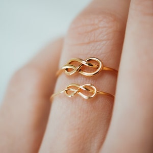 SOLID Infinity Knot ring in 14K Yellow Gold, White or Rose Gold, Love knot, forever, promise ring gift, anniversary, sentimental, symbolic