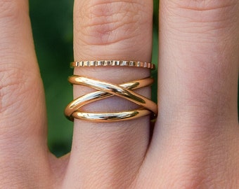 Infinity Spiral Ring, 14K Gold Fill stacking ring, wrapped criss cross ring, woven ring, infinity, intertwined, overlapping, smooth finish