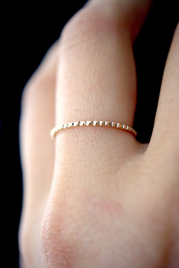 Thin gold line ring outlet