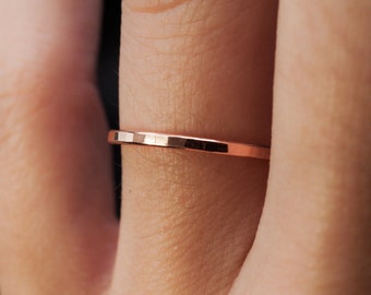 Thick Stacking Ring in Rose Gold Fill, single rose ring, smooth or hammered, 1.5mm stack ring, delicate pink gold ring, unisex simple