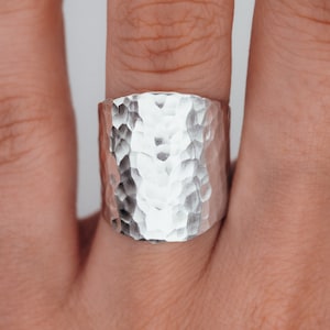 Small Rounded Shield ring in Sterling Silver, hammered silver ring, sterling silver band, hammered silver band, sterling silver ring