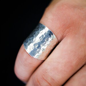 Men&#39;s Small Rounded Shield ring in Sterling Silver, Unisex ring, sterling silver band, hammered silver band, Men&#39;s silver ring, Men&#39;s ring
