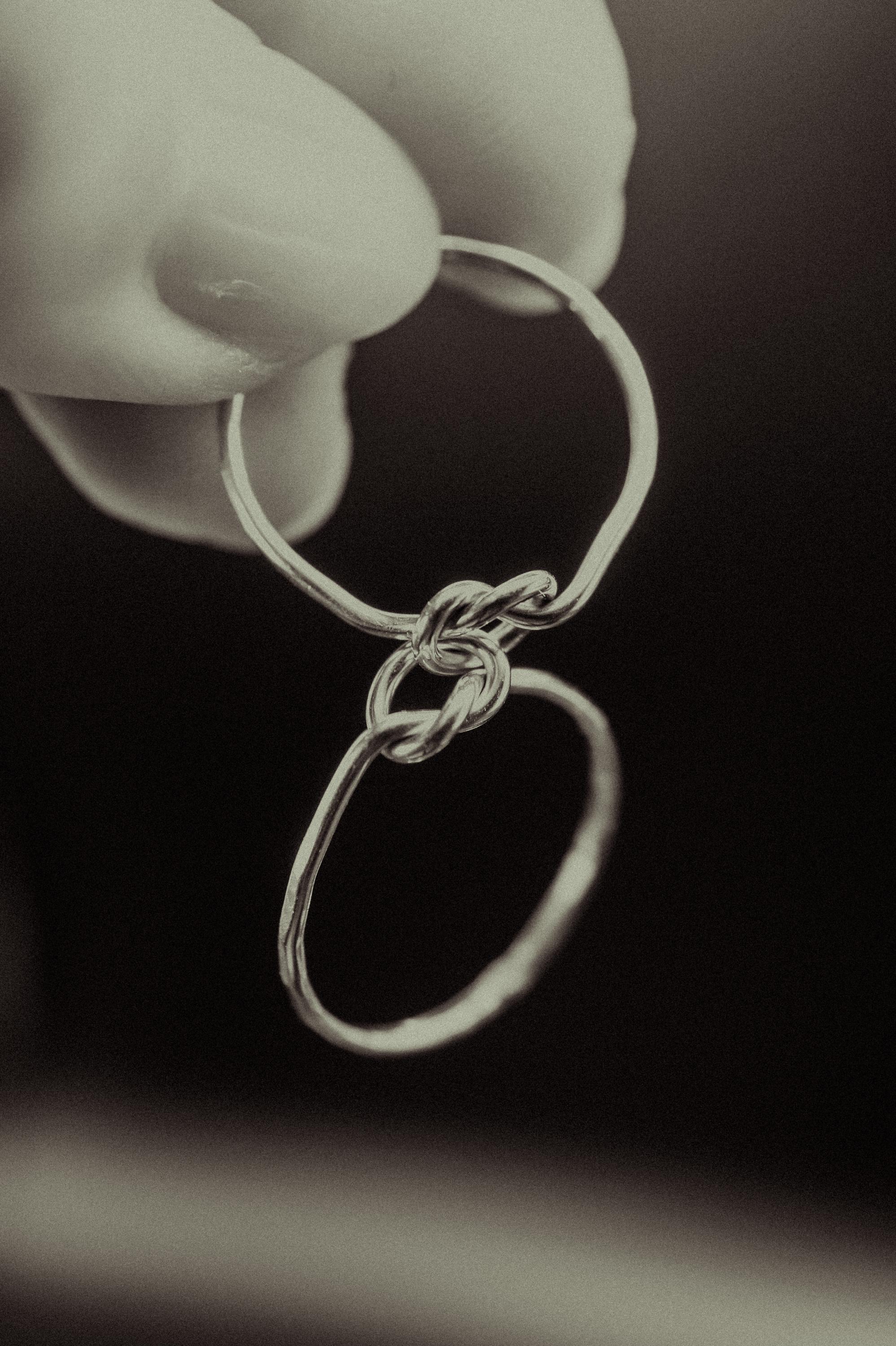Coppia Di Anelli Infinito In Argento Sterling 925 – Nodo Incrociato Unisex – Regolabili – Rodiati – Gioiello Eterno Per Coppia - 5