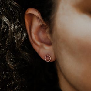 Open Circle Stud earrings | Gold, Rose or Silver | Regular | circle, simple, minimalist, small studs, gold filled, dainty, gift for her