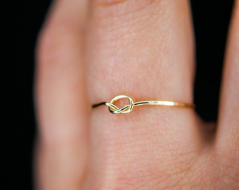 SOLID 14K Gold Tiny Knot ring, 14K Gold ring, gold stacking ring, gold knot ring, delicate knot ring, infinity ring