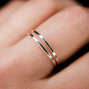 Set of 2 | Medium Thickness Silver Stacking Rings | Sterling Silver | Hammered or Smooth | 1mm thick ring, stackable, delicate minimal band