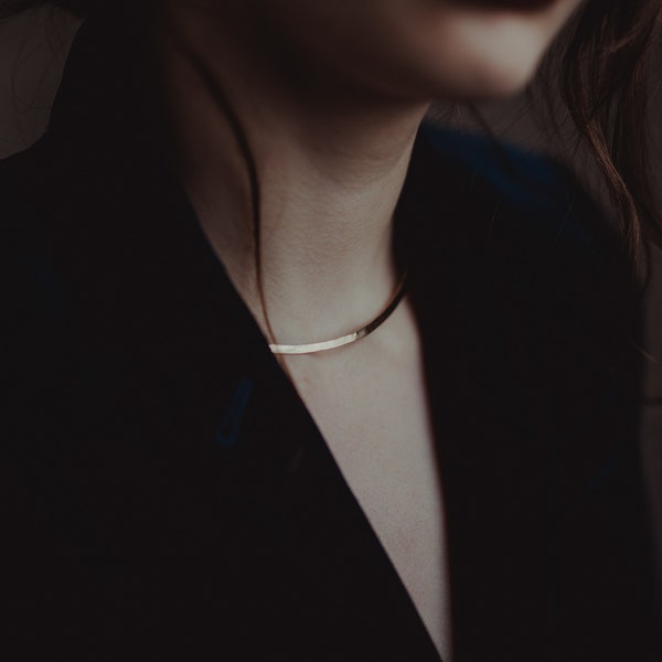 Station Collar Necklace Rose Detail Gold