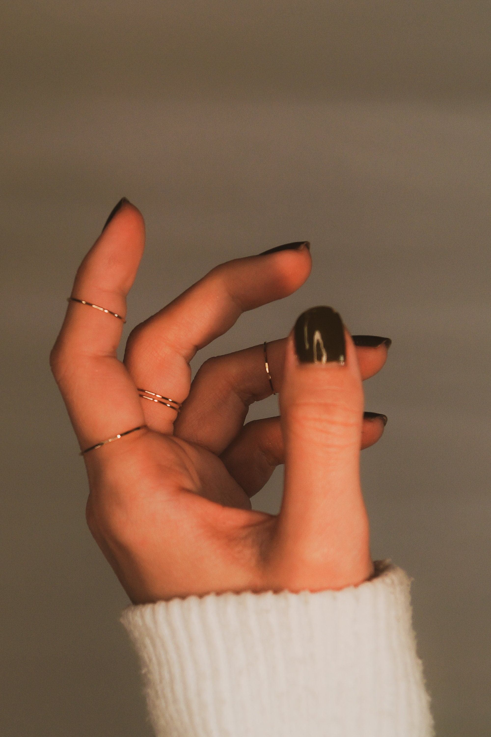 Anelli impilabili in oro per donna, anello minimalista, anello a fascia