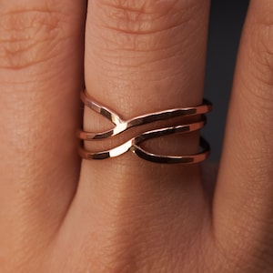 Small Curved Wraparound Ring, 14k Rose Gold Fill, wrapped modern, woven, infinity, delicate, art deco, textured, nouveau, maximalist, 1.5mm