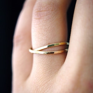 SOLID 14K Gold Interlocking rings, Set of 2 Gold interlocking rings, russian ring, rolling rings, wedding ring, hammered gold ring, 14k