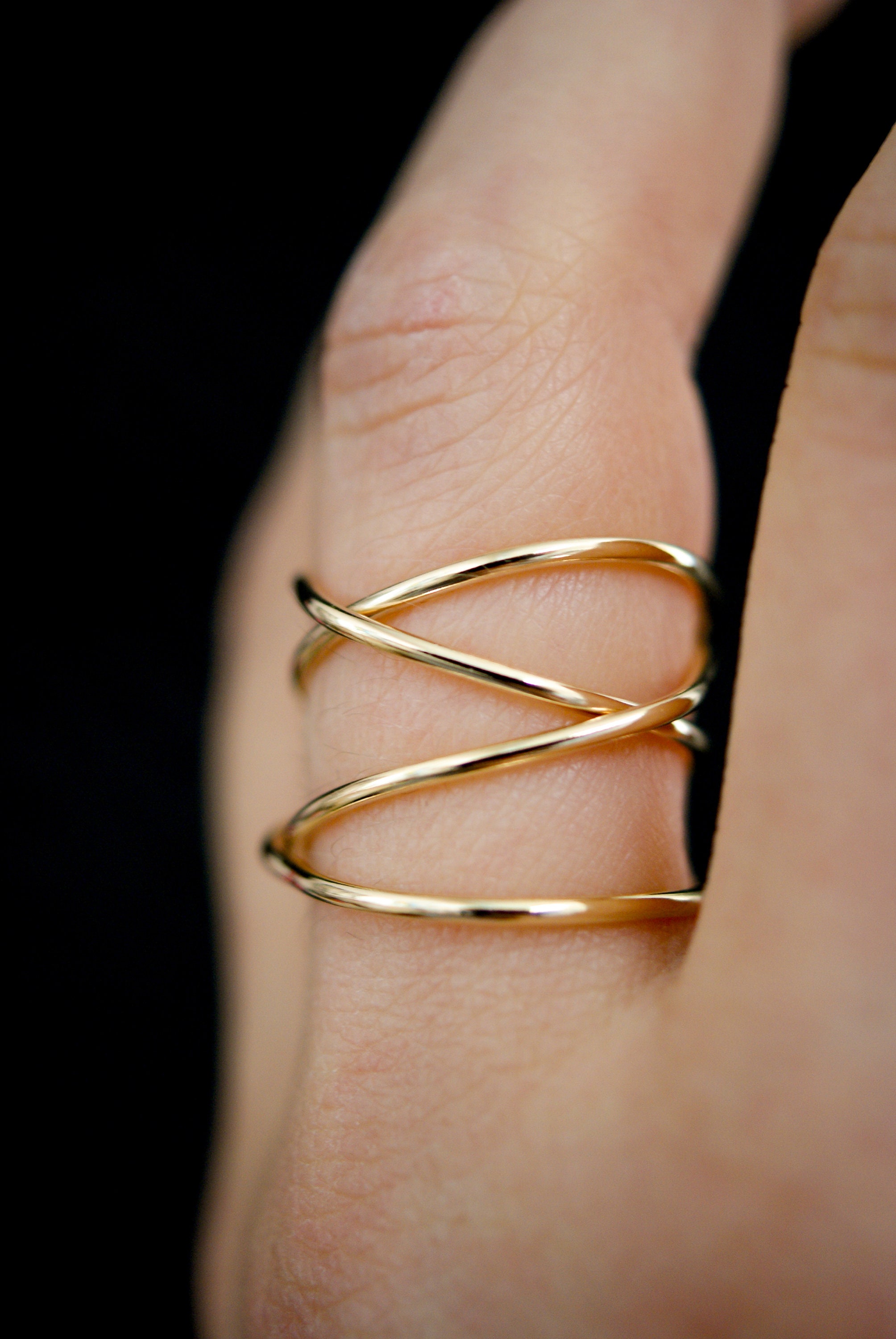 gouden cocktail ring 14k goud vullen wraparound ring Grote Gouden Wrap ring glad gewikkelde gouden ring gouden wrap rond Sieraden Ringen Banden delicate gouden ring 