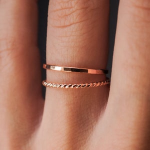 Thin Twist Stacking Set of 2 Rings in 14K Rose Gold fill, rose gold stack, stackable ring, rose gold ring set, delicate ring, set of 2 Thick