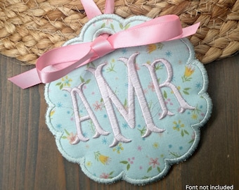 Scallop Circle Tag Machine Embroidery Design, In the Hoop Bag Tag Embroidery (Digital Download)