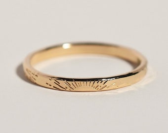 Sunshine sun ring, symbolic ring, unique ring, dainty ring, gold filled ring, stackable ring, sunburst, sunray, sun band, spring jewelry