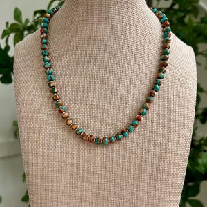 Colar Spiny Oyster e Turquesa Mohave: Fecho de Ouro 18k