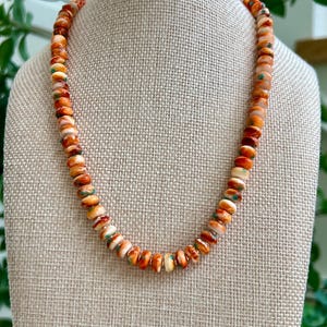 Colar de contas de ostra espinhosa: fecho de ouro 18k, laranja, verde/azul