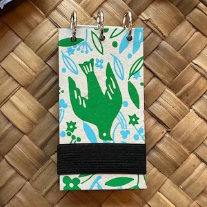 100% Cotton Watercolor Swatch Sketchbook #35. 4x2 Inch , 140lb., rough, Elastic Closure. Hard cover. Acid Free, Archival Materials.