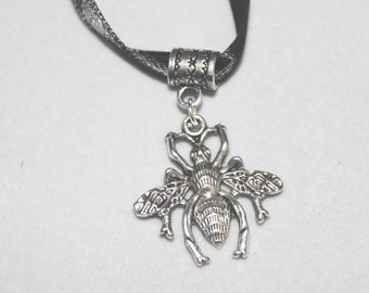 Handcrafted Bee Necklace Silver and Black BlkNek-Anm091