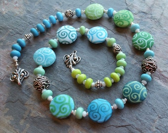 WHAT A WHIRL - Artisan Lampwork Glass Bead Necklace