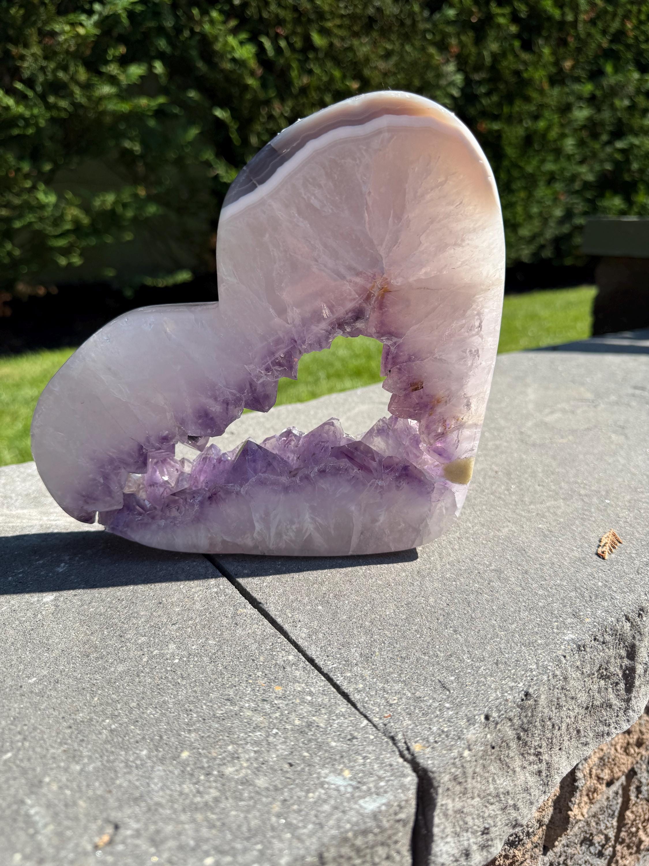 XL Agate Amethyst Heart Portal Carving • Self-Standing Polished Crystal Sculpture 8