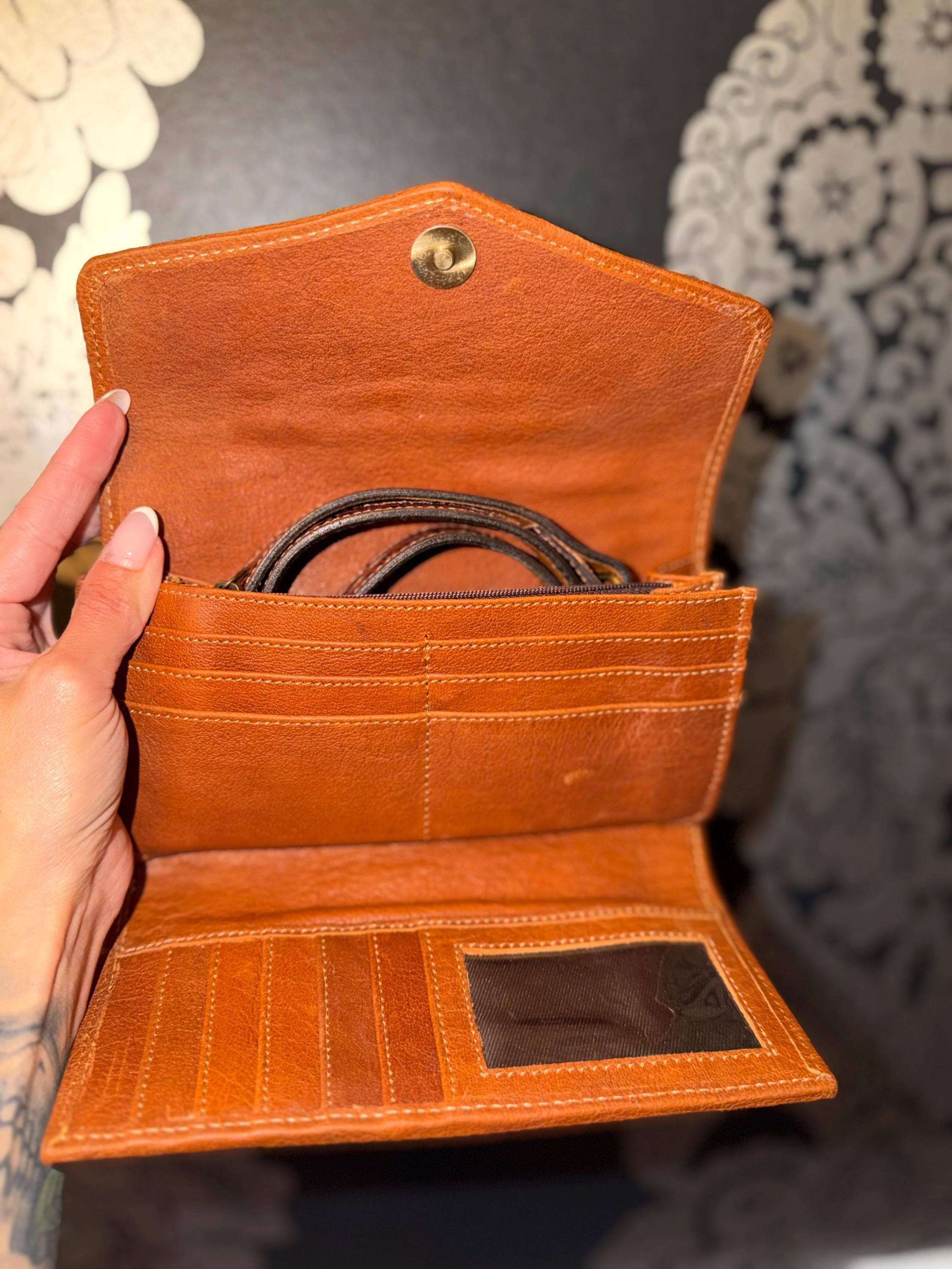 Cowhide Leather Crossbody Wallet 6