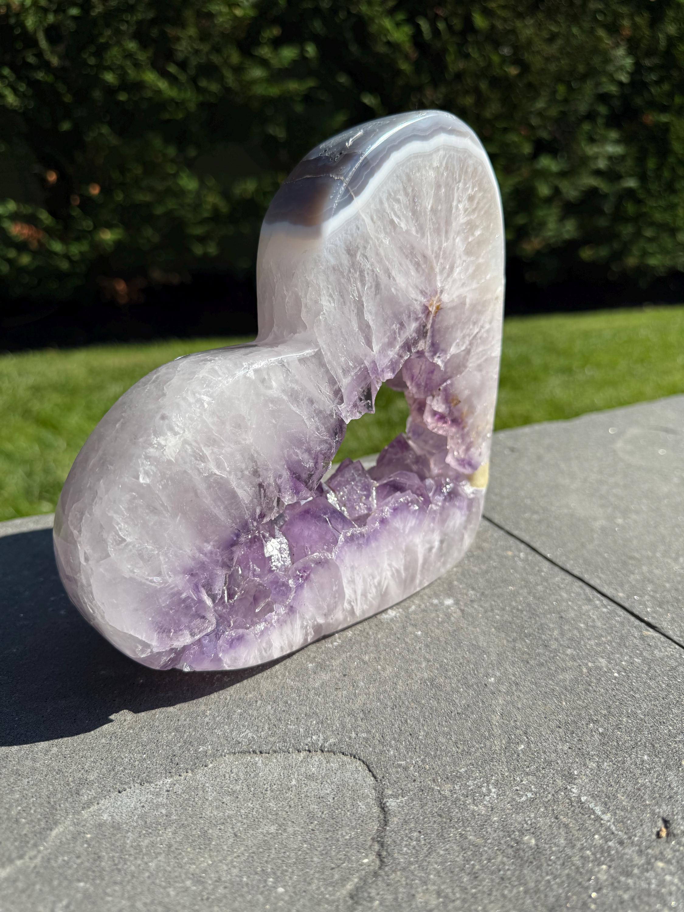 XL Agate Amethyst Heart Portal Carving • Self-Standing Polished Crystal Sculpture 9