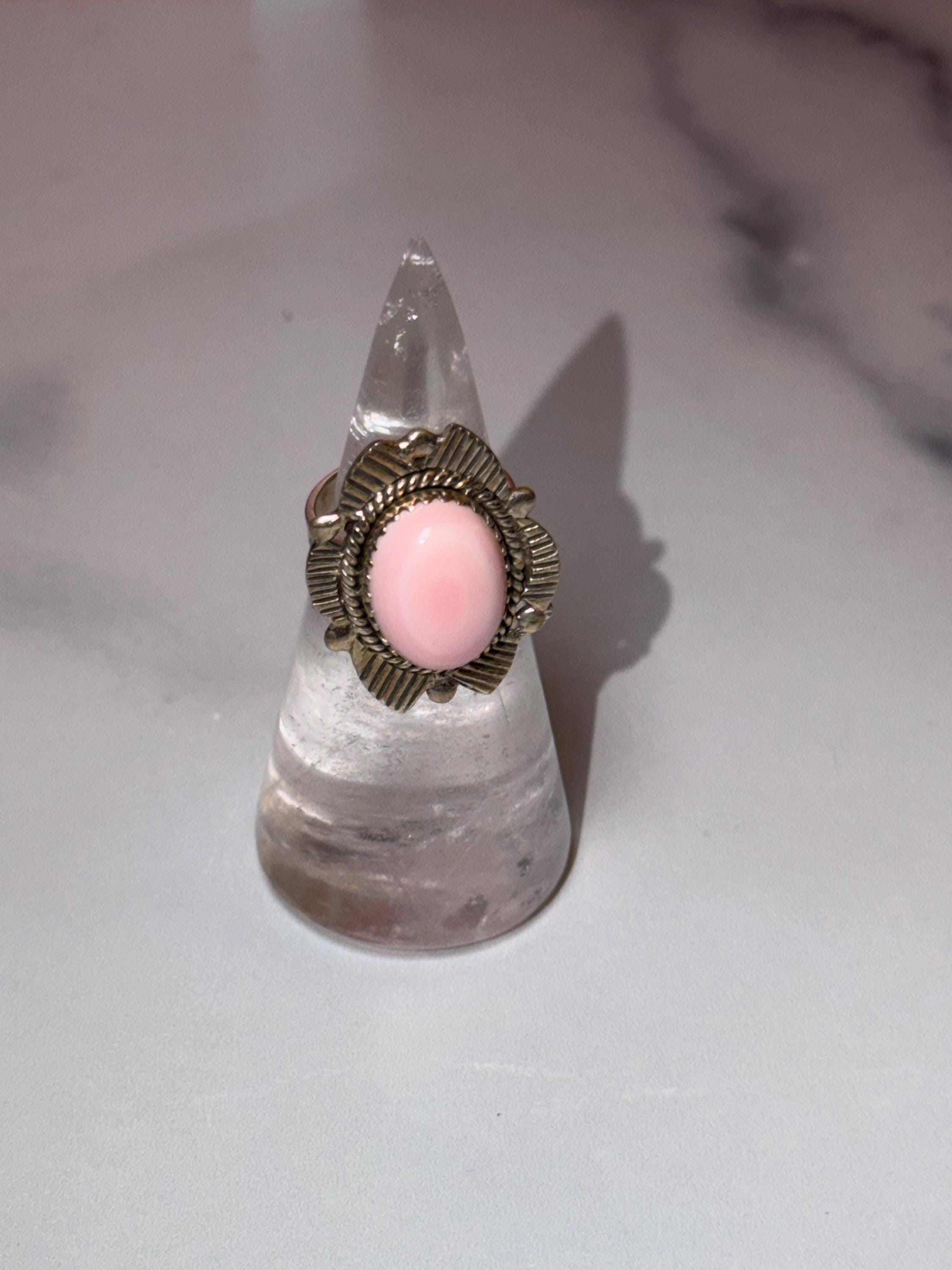 Pink Conch Sterling Silver Ring • Ocean-Inspired Boho Statement Jewelry (size 6) 6