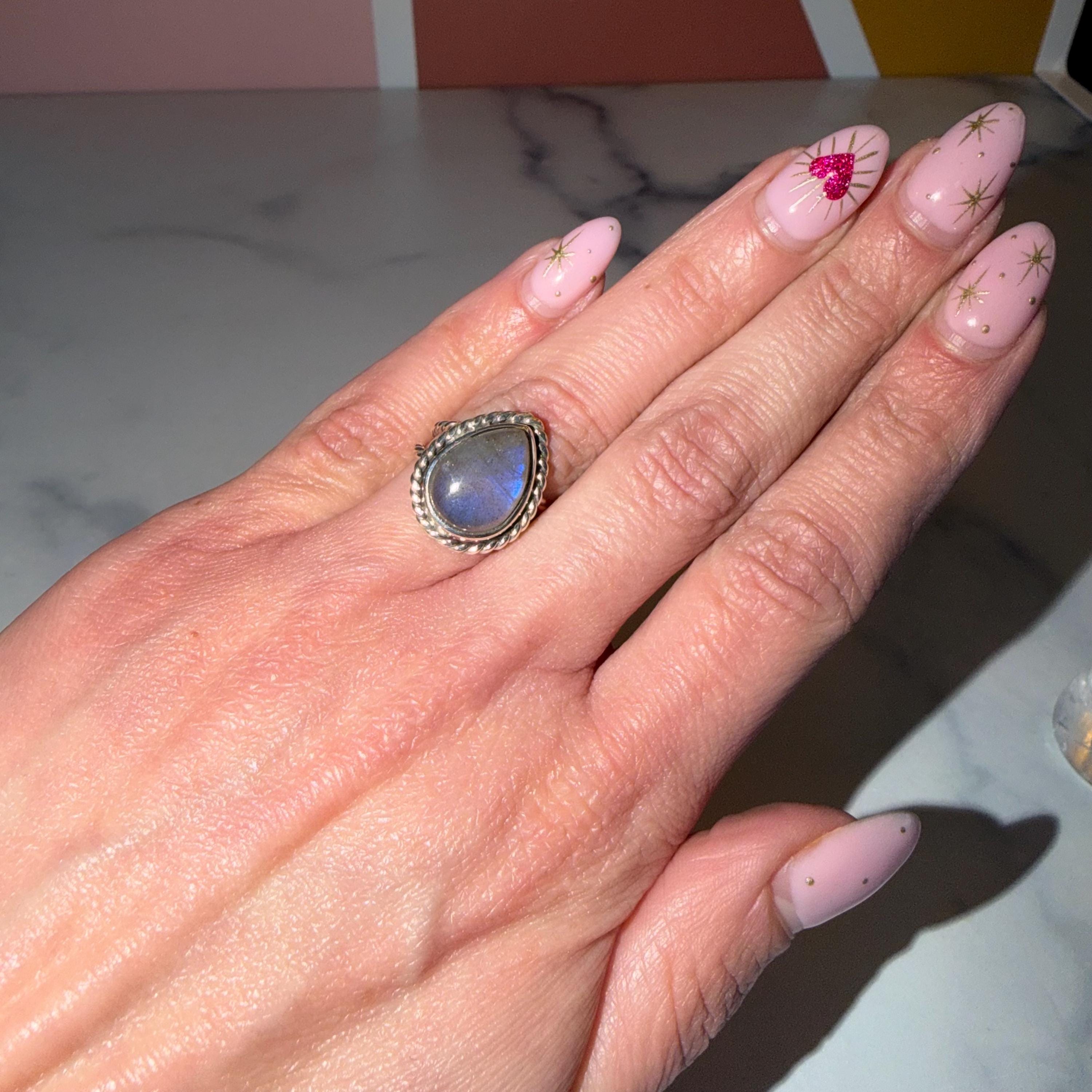 Flashy Labradorite Ring, Sterling Silver Rope Double Shank Band, Boho Statement Jewelry (size 5.25) 2