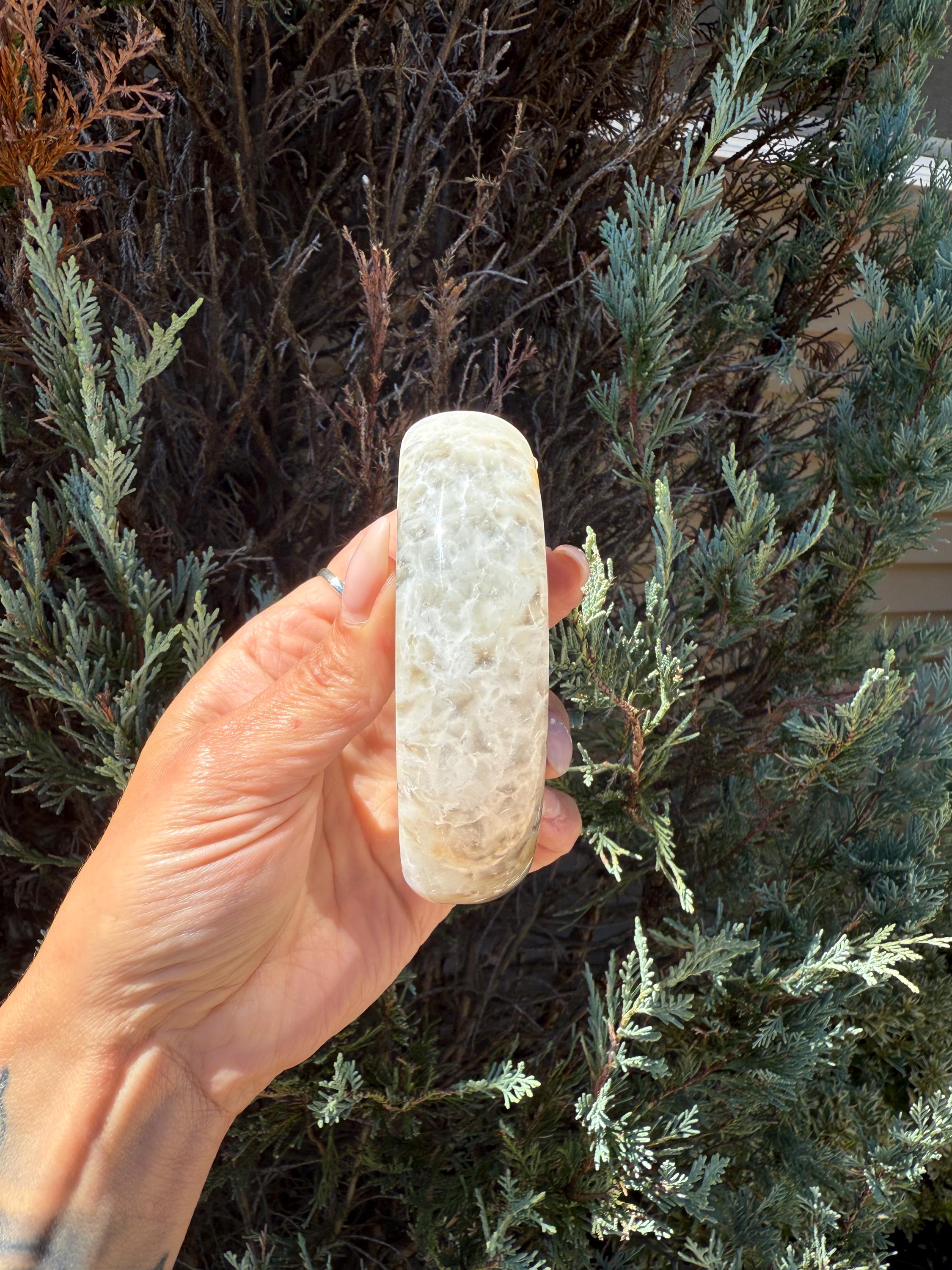 Druzy Brazilian Agate Quartz Crescent Moon Carving, Natural Crystal Sculpture, Spiritual Decor 8