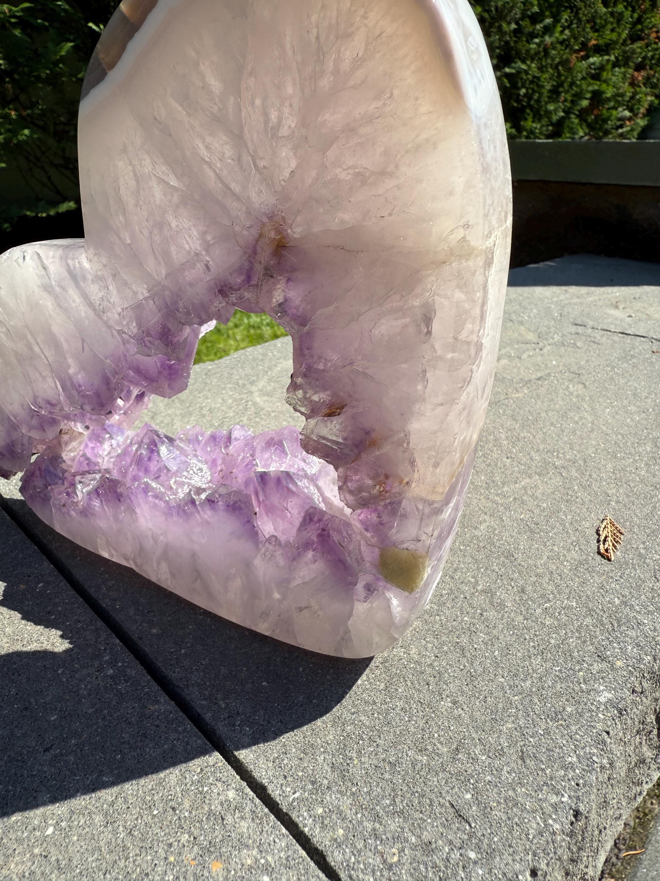 XL Agate Amethyst Heart Portal Carving • Self-Standing Polished Crystal Sculpture 5
