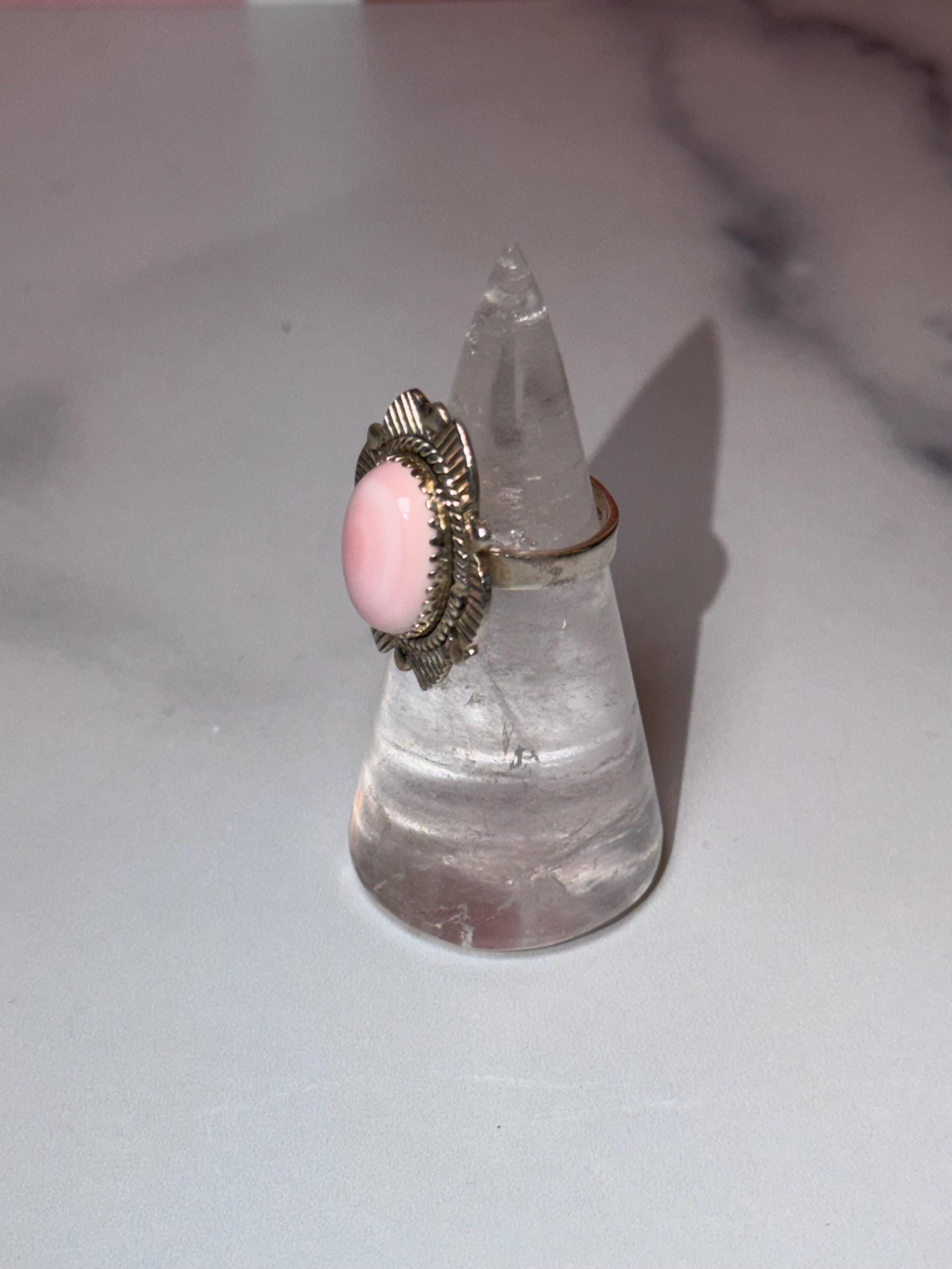 Pink Conch Sterling Silver Ring • Ocean-Inspired Boho Statement Jewelry (size 6) 3