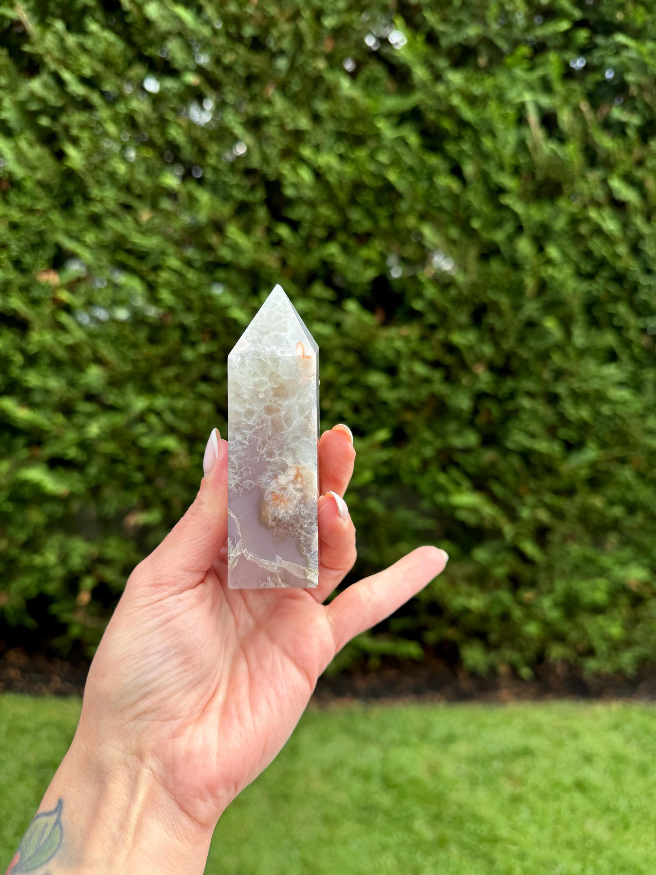 黒花瑪瑙緑水晶タワー、研磨済みオベリスク、スピリチュアル装飾品