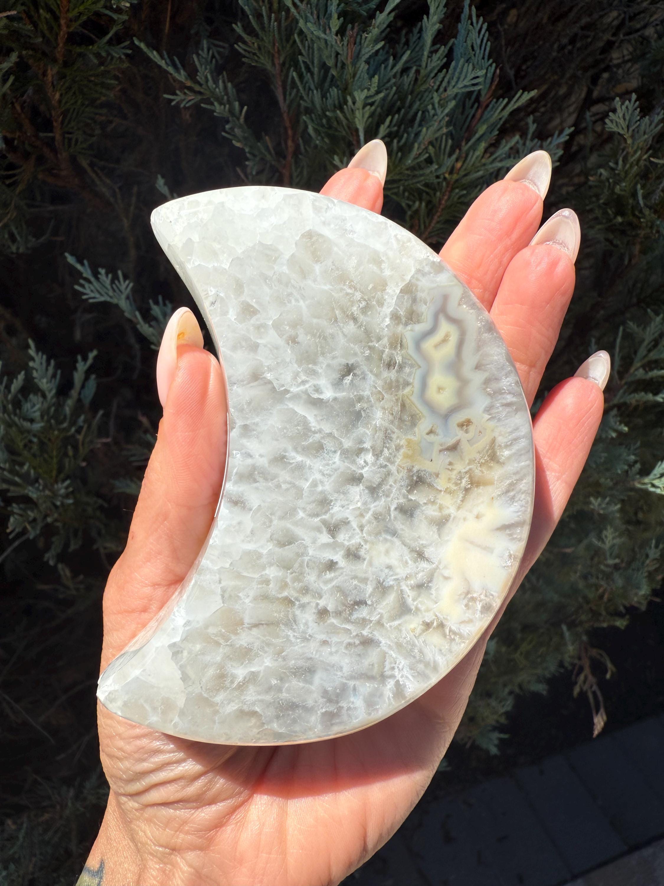 Druzy Brazilian Agate Quartz Crescent Moon Carving, Natural Crystal Sculpture, Spiritual Decor 6