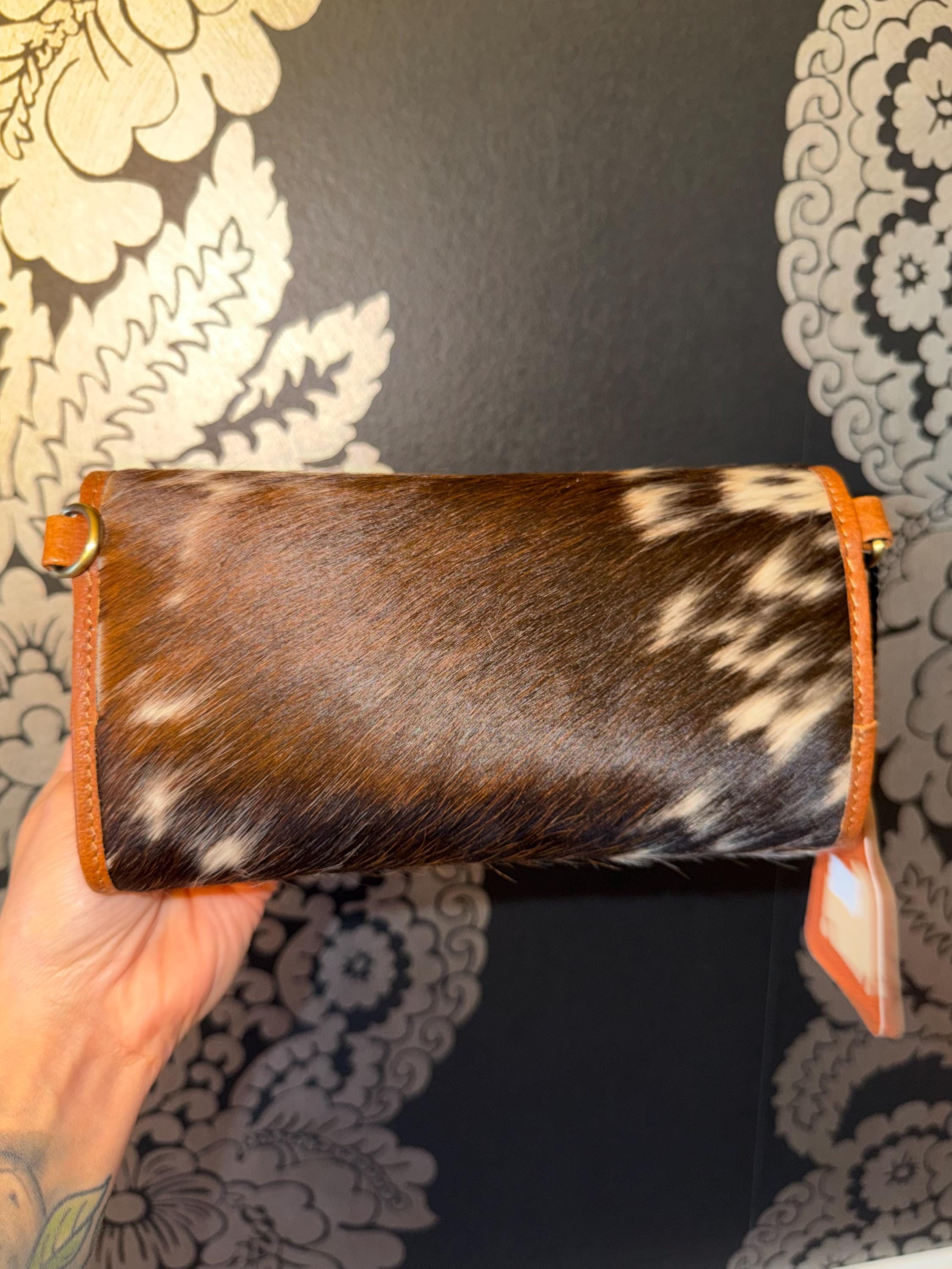 Cowhide Leather Crossbody Wallet 4