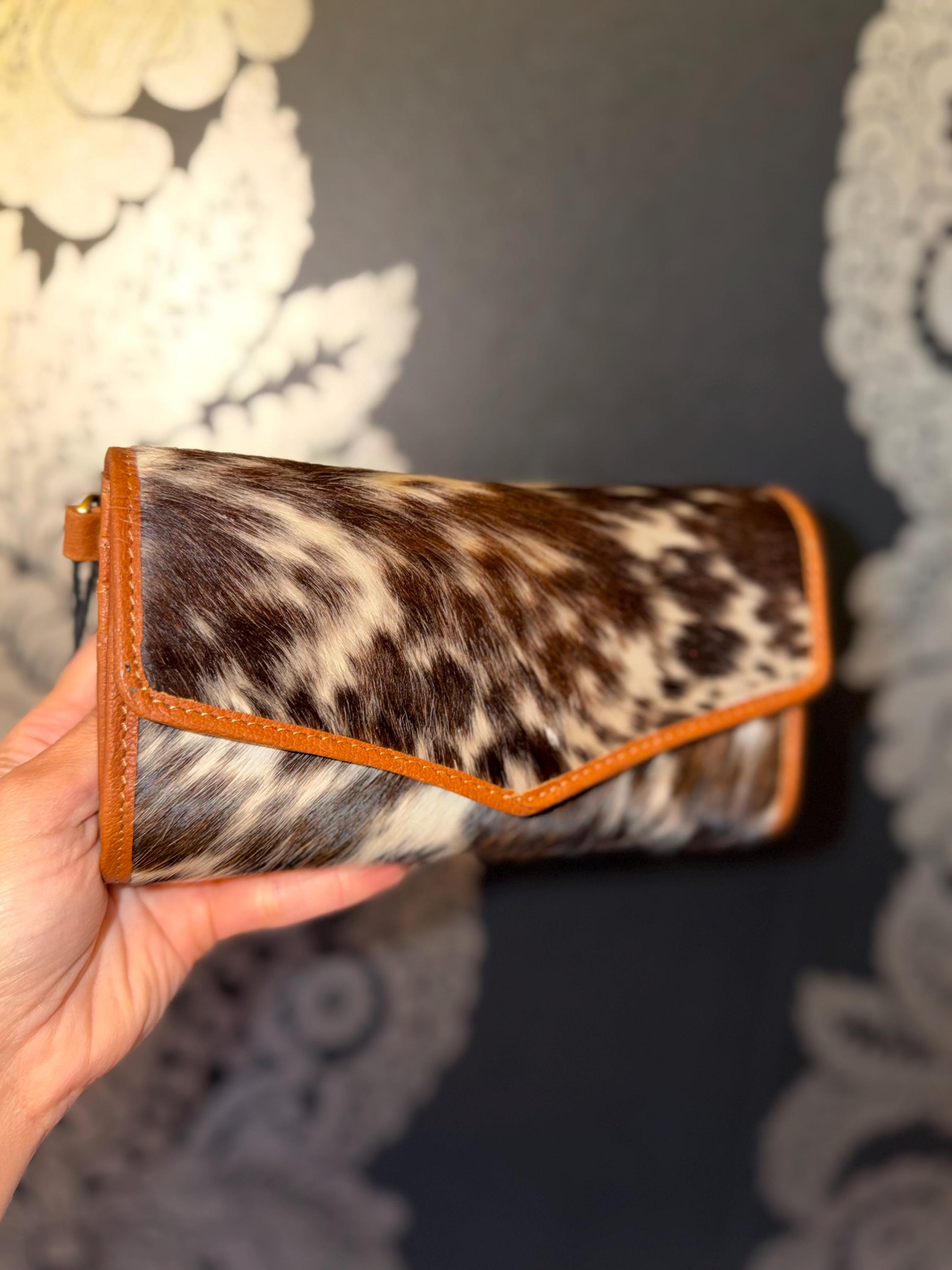 Cowhide Leather Crossbody Wallet 2
