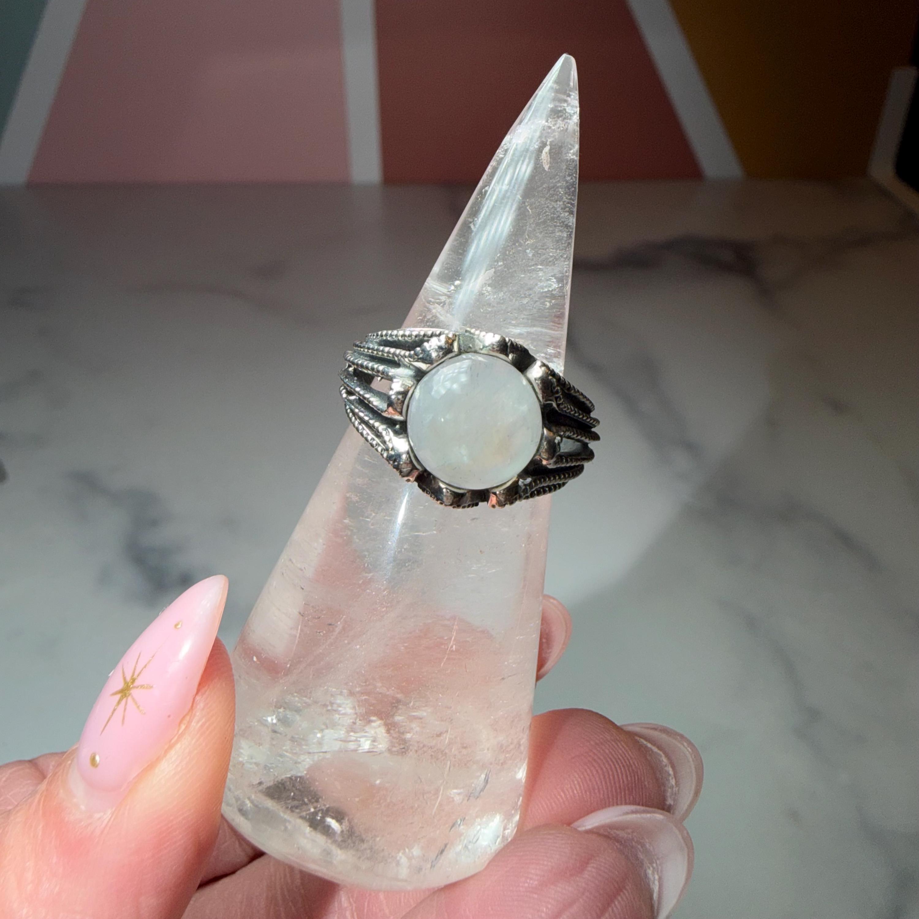 Round Rainbow Moonstone Statement Ring, 925 Sterling Silver Iridescent Gemstone Jewelry (size 7.75) 5
