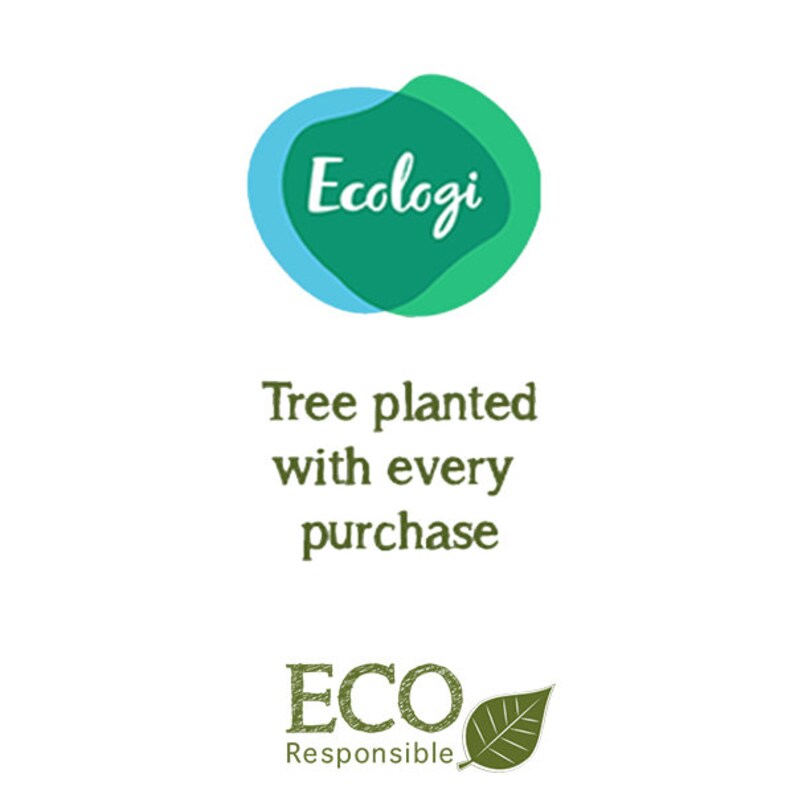 Op de afbeelding: Een groen en blauw logo met de tekst "Ecologi" en de tekst "Boom geplant bij elke aankoop". Onder de tekst bevindt zich een groen blad met de tekst "ECO Verantwoordelijk".