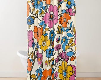 Cortina de chuveiro com estampa floral retrô ousada | Banheiro estilo anos 60 | Decoração Dopamine