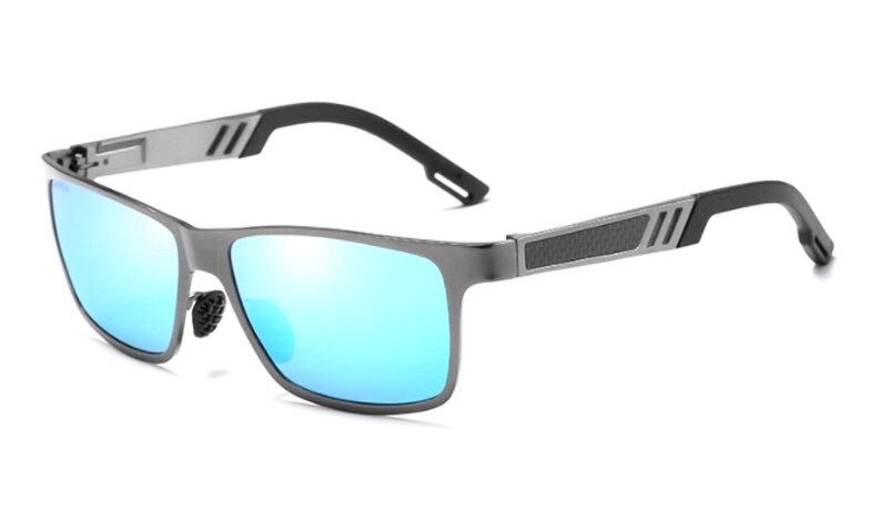 Puede incluir: Gafas de sol modernas con montura de metal gris y lentes azules espejadas. Las patillas son negras y presentan un dise&ntilde;o texturizado. Las gafas tienen forma rectangular.